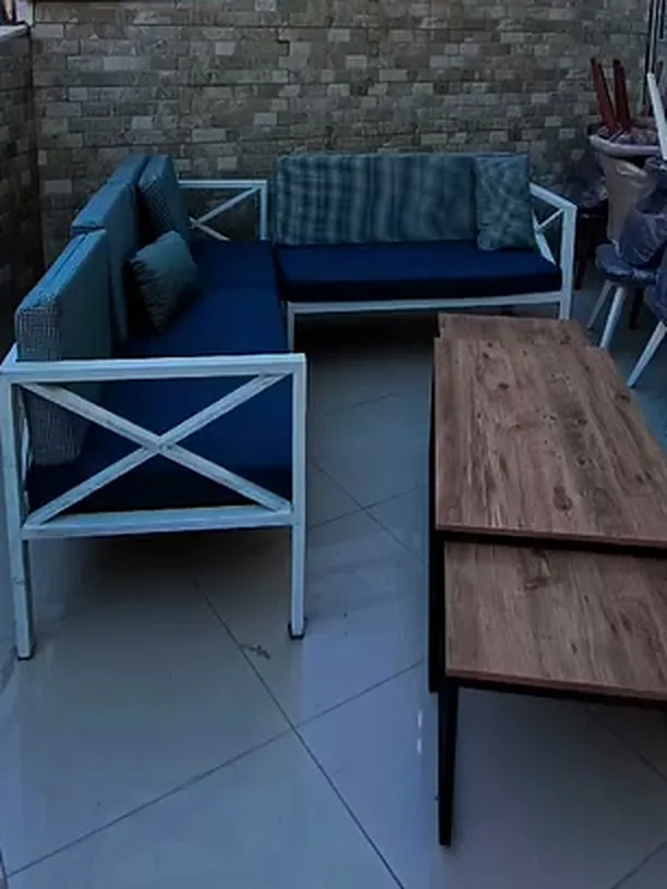 Balkon köşe takımı ve ahşap orta sehpa